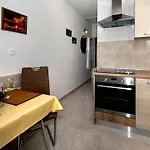 Renato Apartment