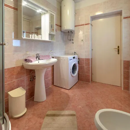 Renato Apartmán