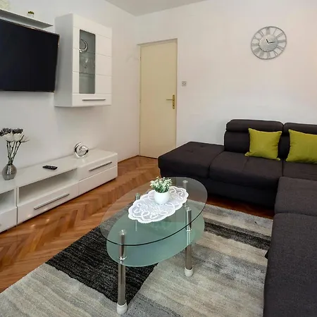 Renato Apartmán